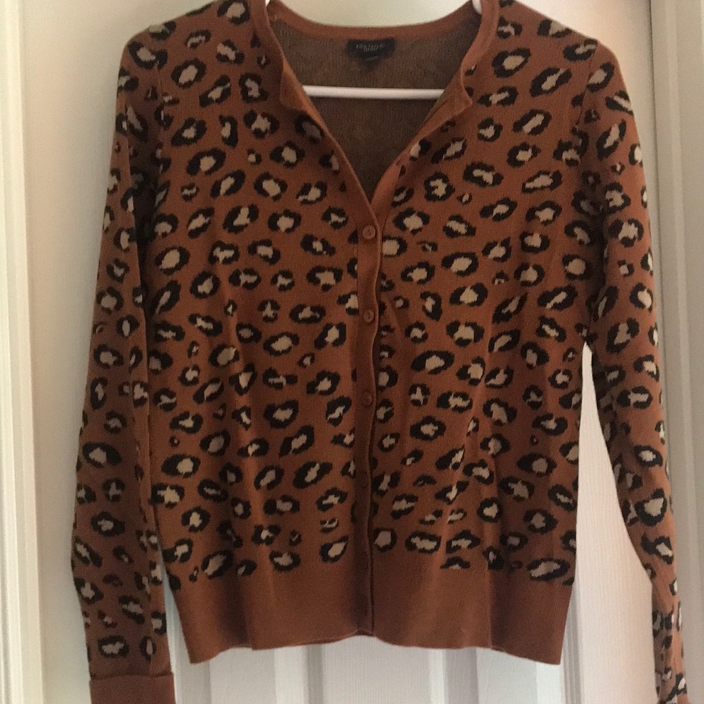 Cheetah print cardigan from Ann Taylor Factory. Size S. Worn once